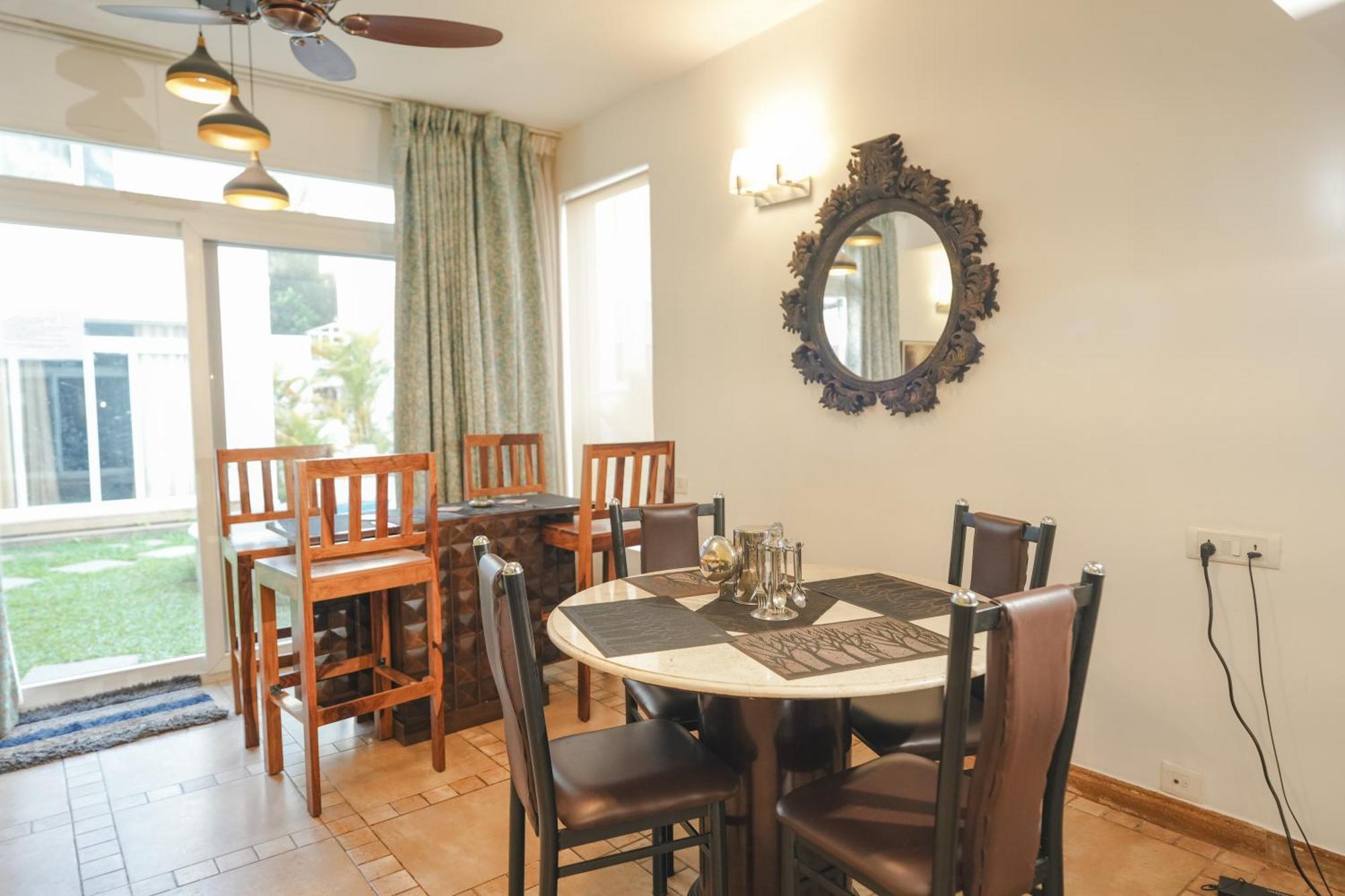 Villa M - Jia 3- 3Bhk In Candolim, Pool Facing, Near Beach, Breakfast Included Eksteriør bilde