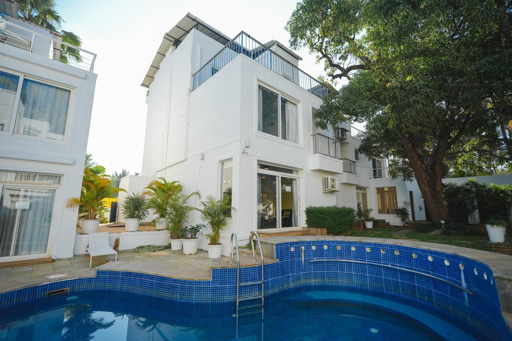 Villa M - Jia 3- 3Bhk In Candolim, Pool Facing, Near Beach, Breakfast Included Eksteriør bilde